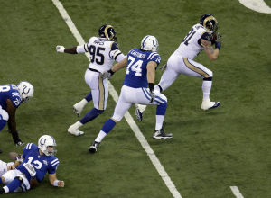 Rams in complete control, up 35-0 over Colts