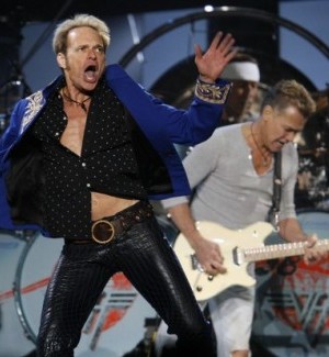 Van Halen brings out classic hits at Scottrade Center 