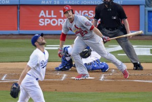 Cards bats beat down the Dodgers 7-0