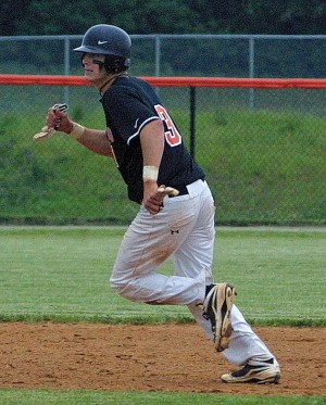 Waterloo's Schlecht signs with Cubs