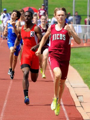 After relay thriller, MICDS standout Bartelsmeyer eyes 800, 1,60