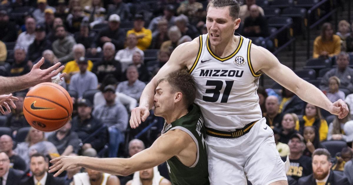 Mizzou guard Caleb Grill out with wrist injury