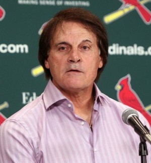 La Russa retires