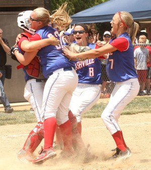 Harre's hit lifts Nashville past Alton Marquette and into state