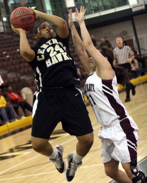 Beard comes off bench to spark Hazelwood Central in Class 5 sect