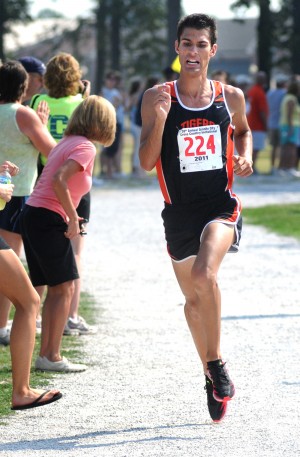 Sweatt's title bid adds a page to Edwardsville running tradition