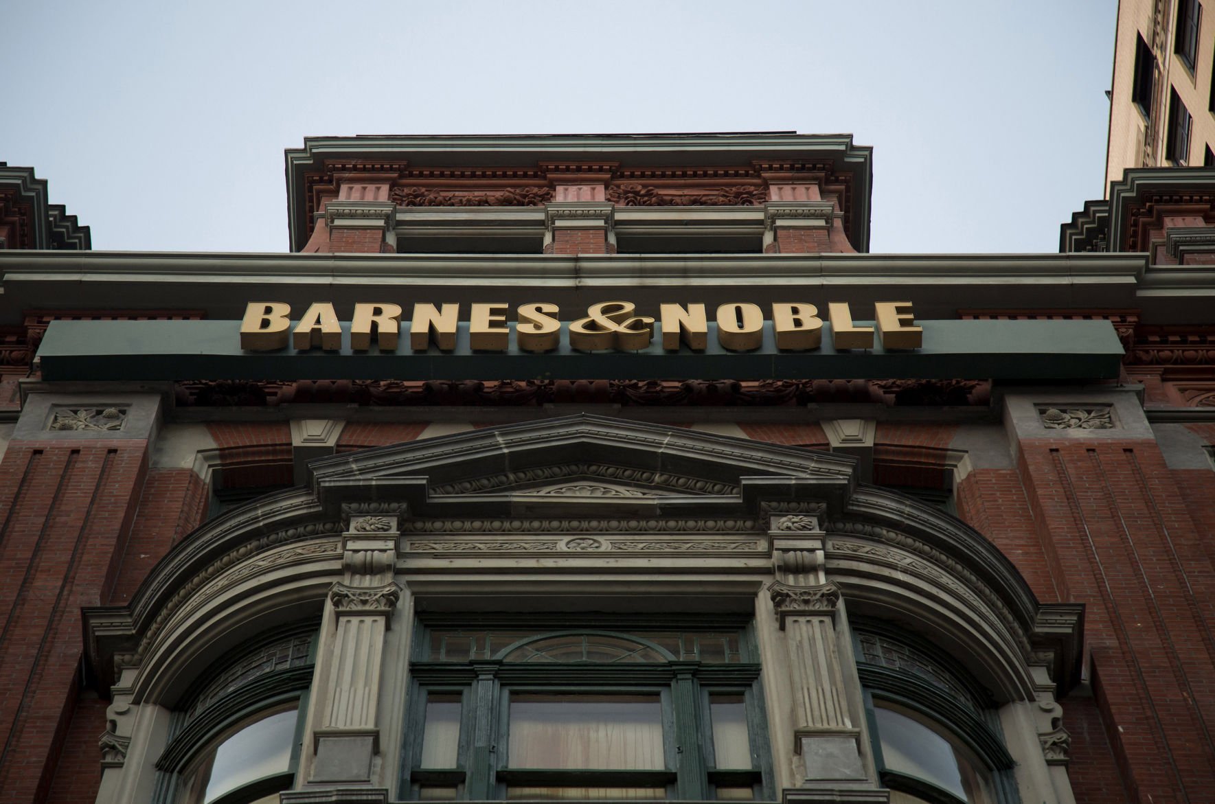 Barnes & Noble shares fall after profits and sales slip Barnes & Noble shares fall after profits and sales slip