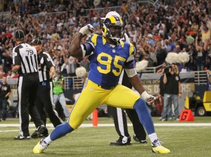 Hayes returns to Rams with 3-year deal
