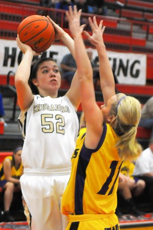 Rakers, Carlyle keep Althoff at bay en route to 73-65 victory