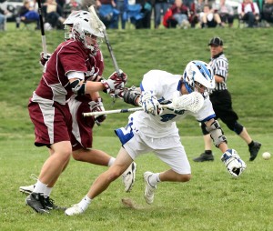 Ladue builds big lead, survives late challenge to squeak by De Smet