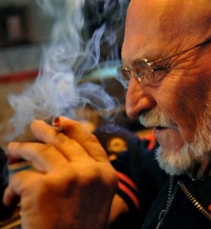 Smoker in St. Louis County bar