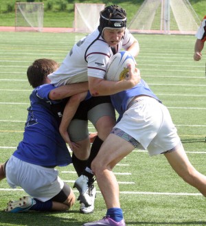 De Smet wins third title with two-score rally in final minutes