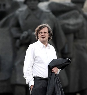 FARE-articleLarge.JPG