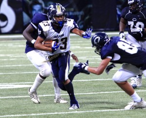 Tray Mitchell Holt football