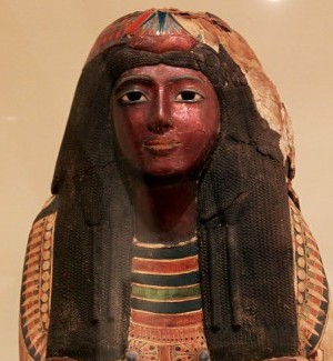 Art museum fights to keep Egyptian mask
