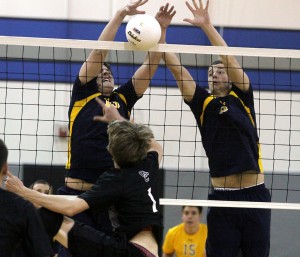O'Fallon, Edwardsville advance to play in regional volleyball fi