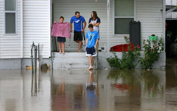 Little Piney Creek floods Newburg