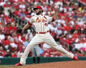 Cards complete agreements with Rosenthal, Siegrist