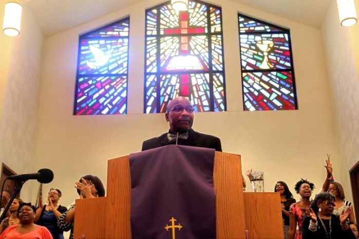 East St. Louis pastors and mayor in First Amendment standoff : Lifestyles