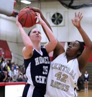 Jones paces Howell Central girls; Duchesne boys pull off overtim