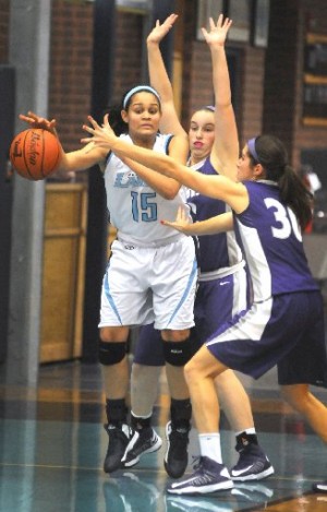 Belleville East takes control early in win over league rival Collinsville