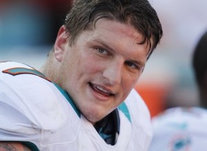 Long makes decision to play for Rams