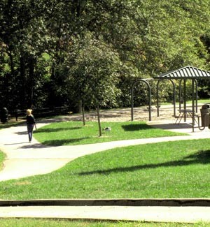 Crestwood Park Trails