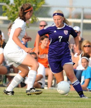 Collinsville advances to super-sectional with 4-0 victory over h