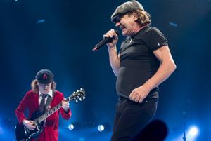 iParty: AC/DC at Scottrade Center
