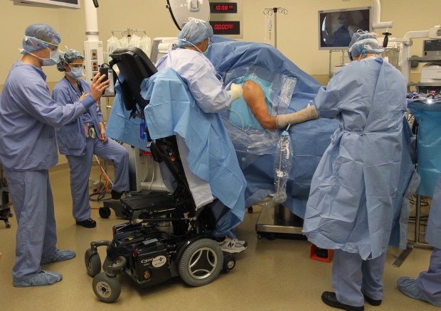 افلام+مجموعة+منديات+مصر+بلدنا Paralyzed surgeon stands up for his patients : Lifestyles