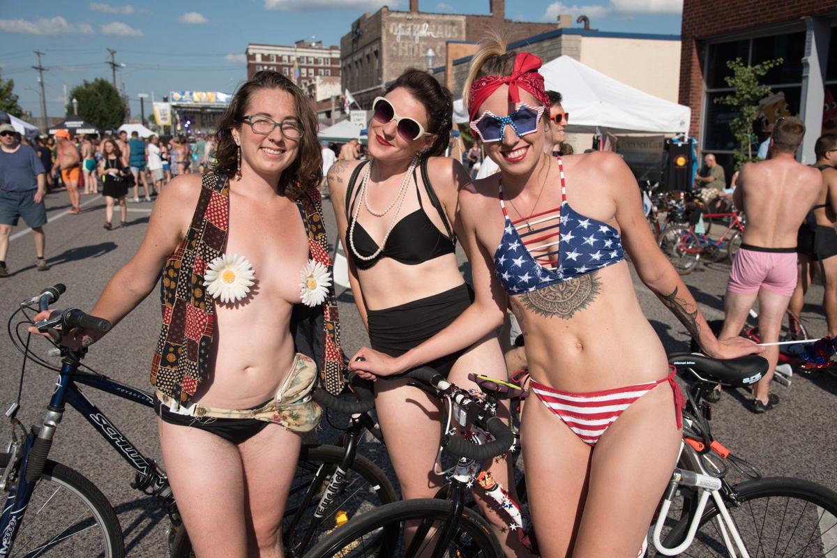 World Naked Bike Ride hits the streets of St. Louis 