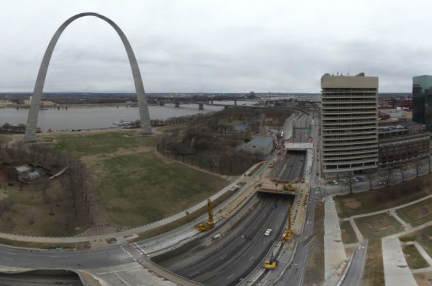 Editorial: Close the taxpayers&#39; spigot for the Arch grounds project : News