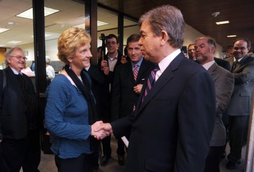 Poll: Blunt has lead over Carnahan; Obama's numbers are "horrible" 