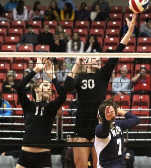 Lafayette tops Lee's Summit West to win first volleyball state title