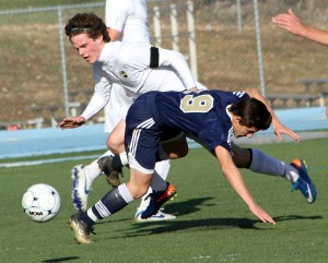 Priory closes in on perfect season with 1-0 win over Helias