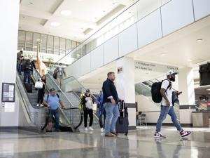 BR.airportbiz.110725_3031 MJ.JPG