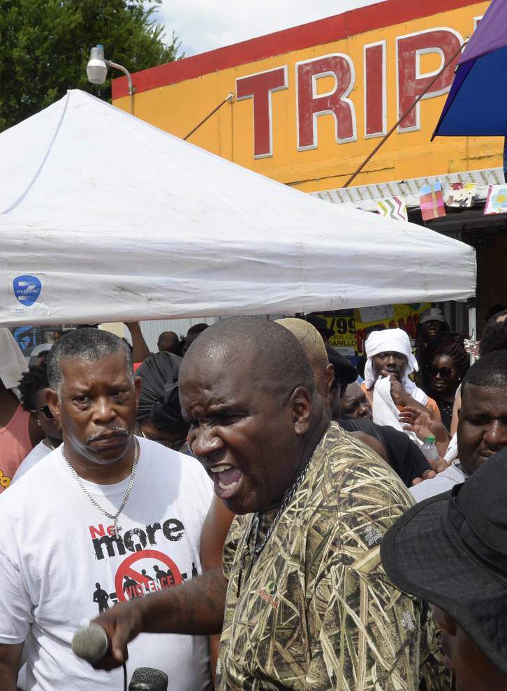 Baton Rouge police say out-of-town people making Alton Sterling demonstrations more violent, promise to 'disperse' any protest that becomes violent _lowres