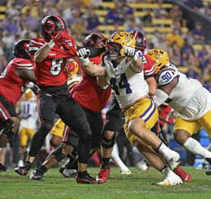 BR.lsufootball.112325 HS 3245.JPG