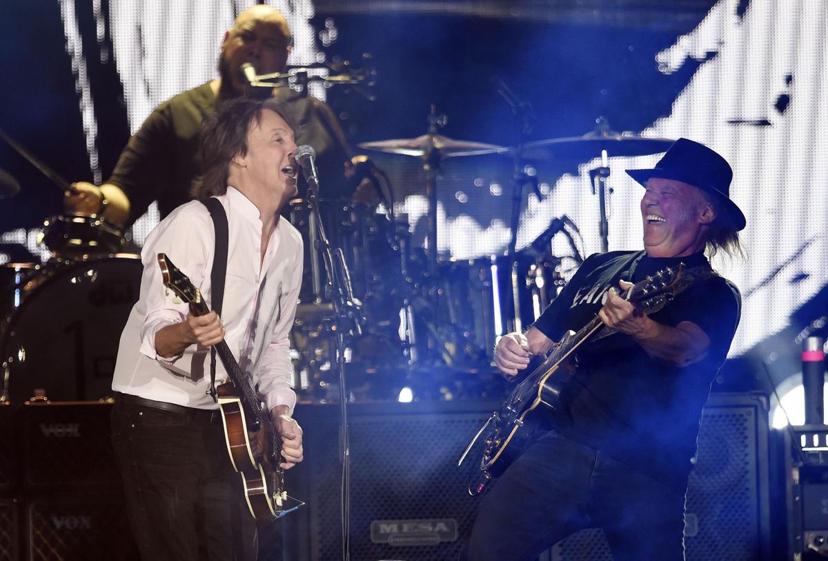 Paul McCartney, Neil Young