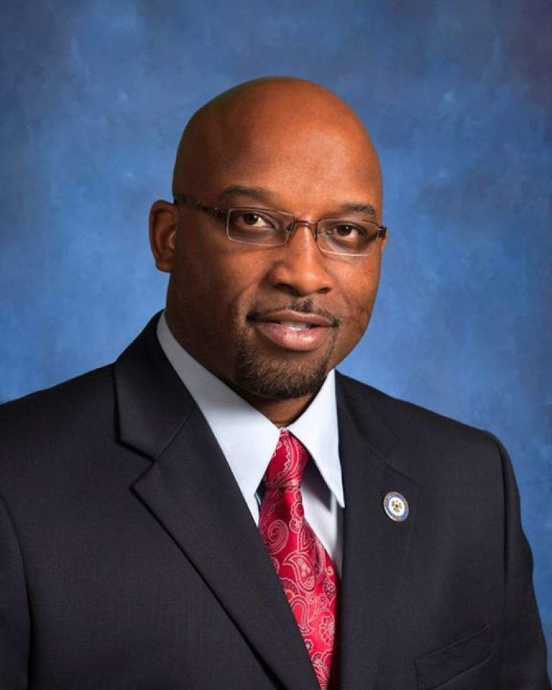 Sen. Troy Brown apologizes after domestic abuse case, but won't be