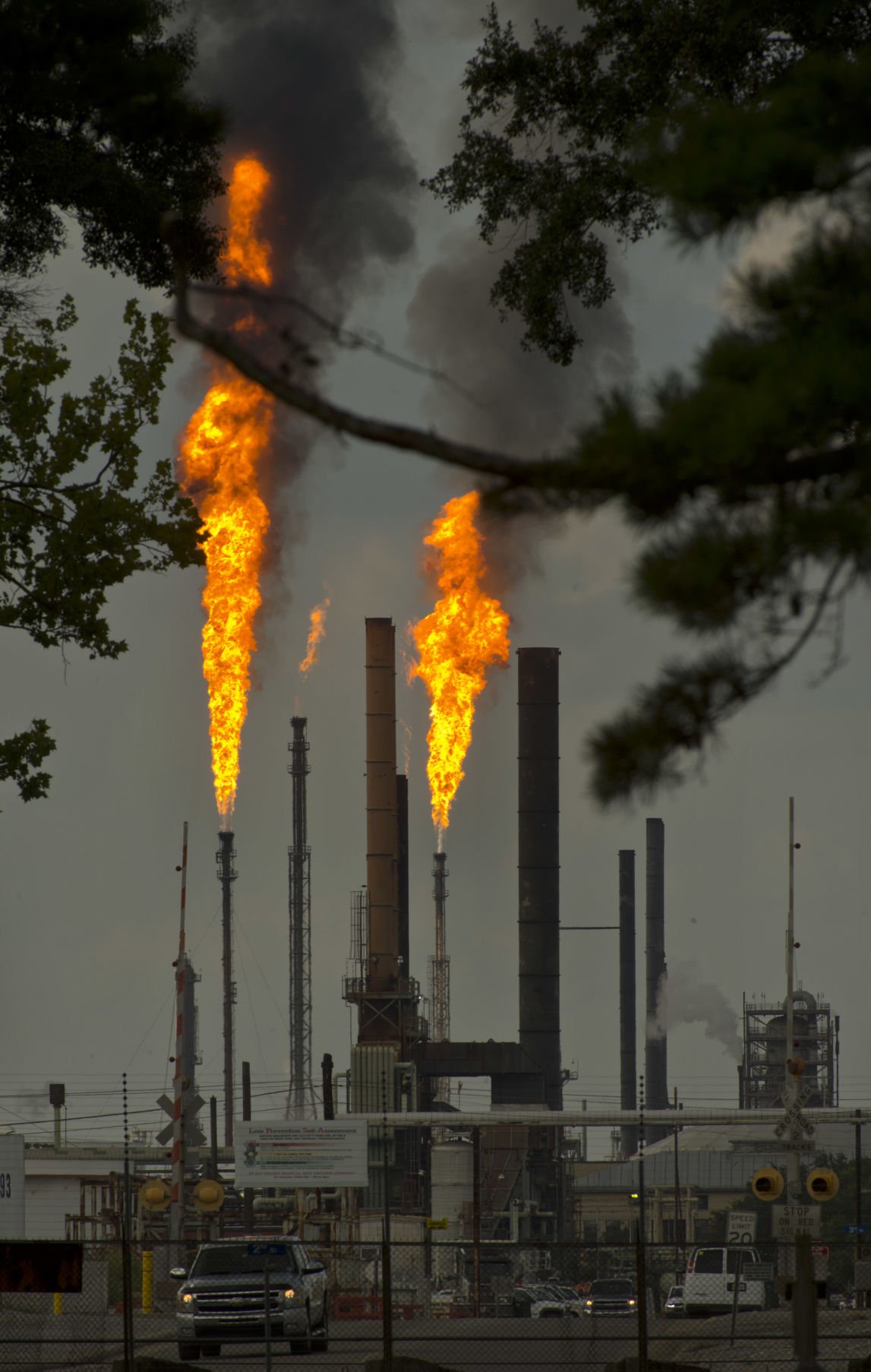 The flames aren't an emergency: ExxonMobil chemical plant in Baton