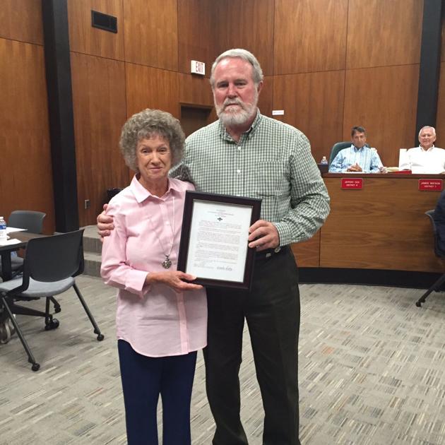 'One of those Livingston legends': Albany High basketball court named in honor of winning coach Jo Ann Smith - The Advocate