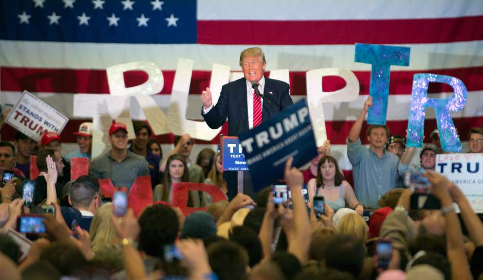 Video: Donald Trump yells 'Get them!' as protesters disrupt New Orleans rally; Ted Cruz also in Louisiana on election eve _lowres