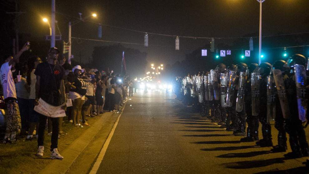 Alton Sterling protesters arrested in Baton Rouge to be prosecuted? DA Hillar Moore explains... _lowres