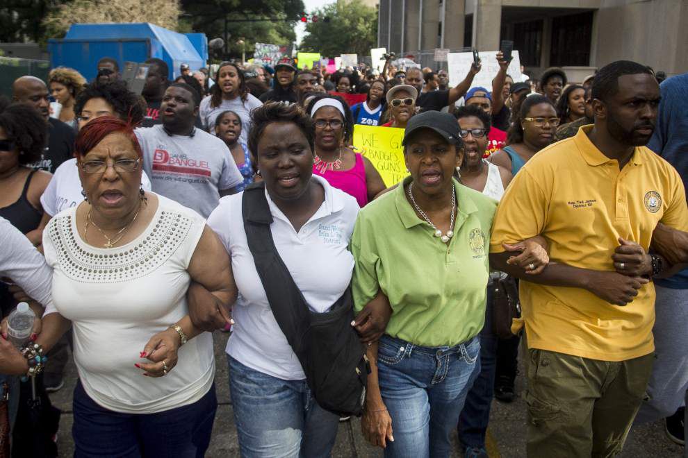 Baton Rouge police say out-of-town people making Alton Sterling demonstrations more violent, promise to 'disperse' any protest that becomes violent _lowres