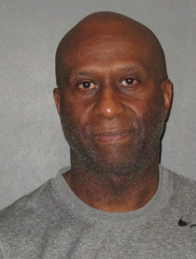 Baton Rouge police: Father shoots 18-year-old son after orange juice runs out, porcelain vase breaks _lowres