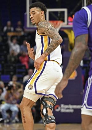 NO.lsumbb.11062025 HS 2350.JPG