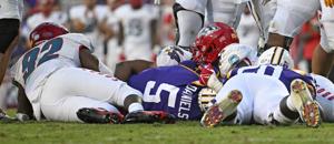 LSU coach Brian Kelly provides injury update on Jayden Daniels and other players