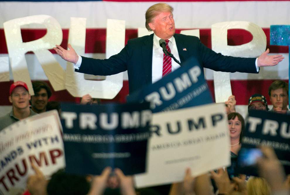 Video: Donald Trump yells 'Get them!' as protesters disrupt New Orleans rally; Ted Cruz also in Louisiana on election eve _lowres