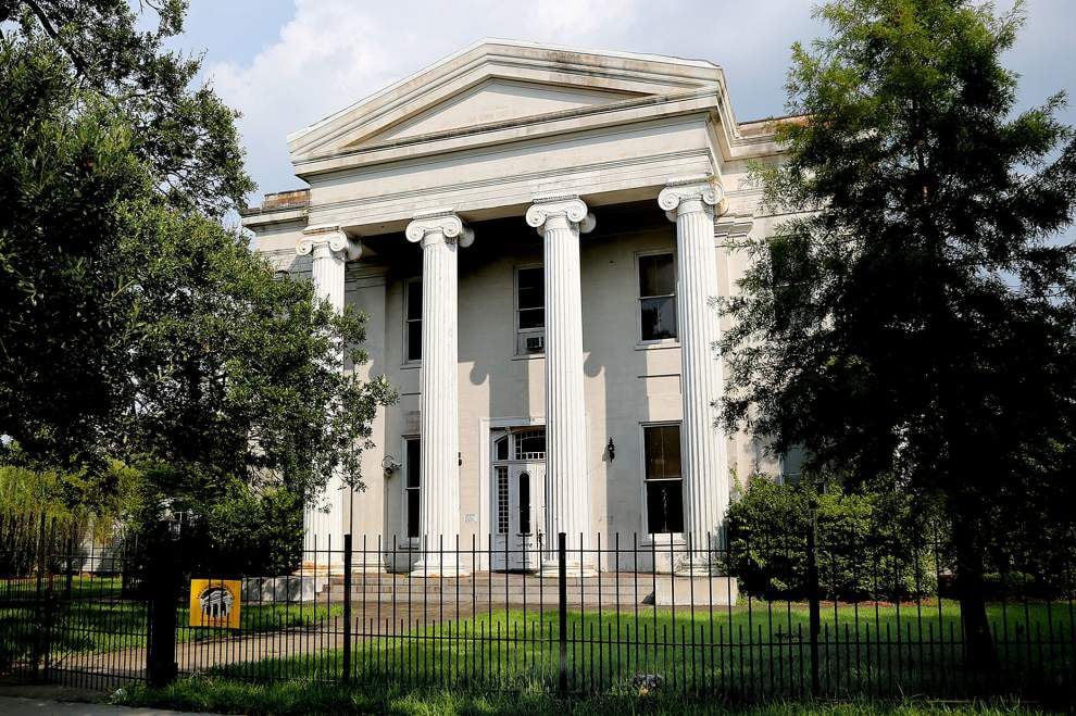 Report: Carrollton Courthouse goes for $4 7 million at auction Thursday